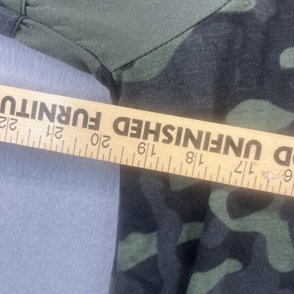 Vanderbilt Commodores Colosseum Military Camo Crop Top Long Sleeve Shirt Xl - Picture 10 of 10